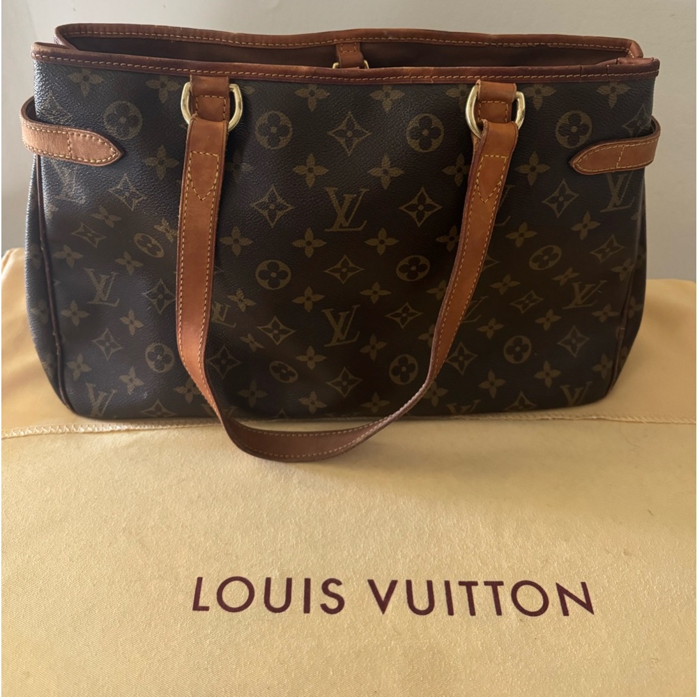 Authentic Gorgeous Louis Vuitton Batignolles Horizontal Shoulder Bag with bag